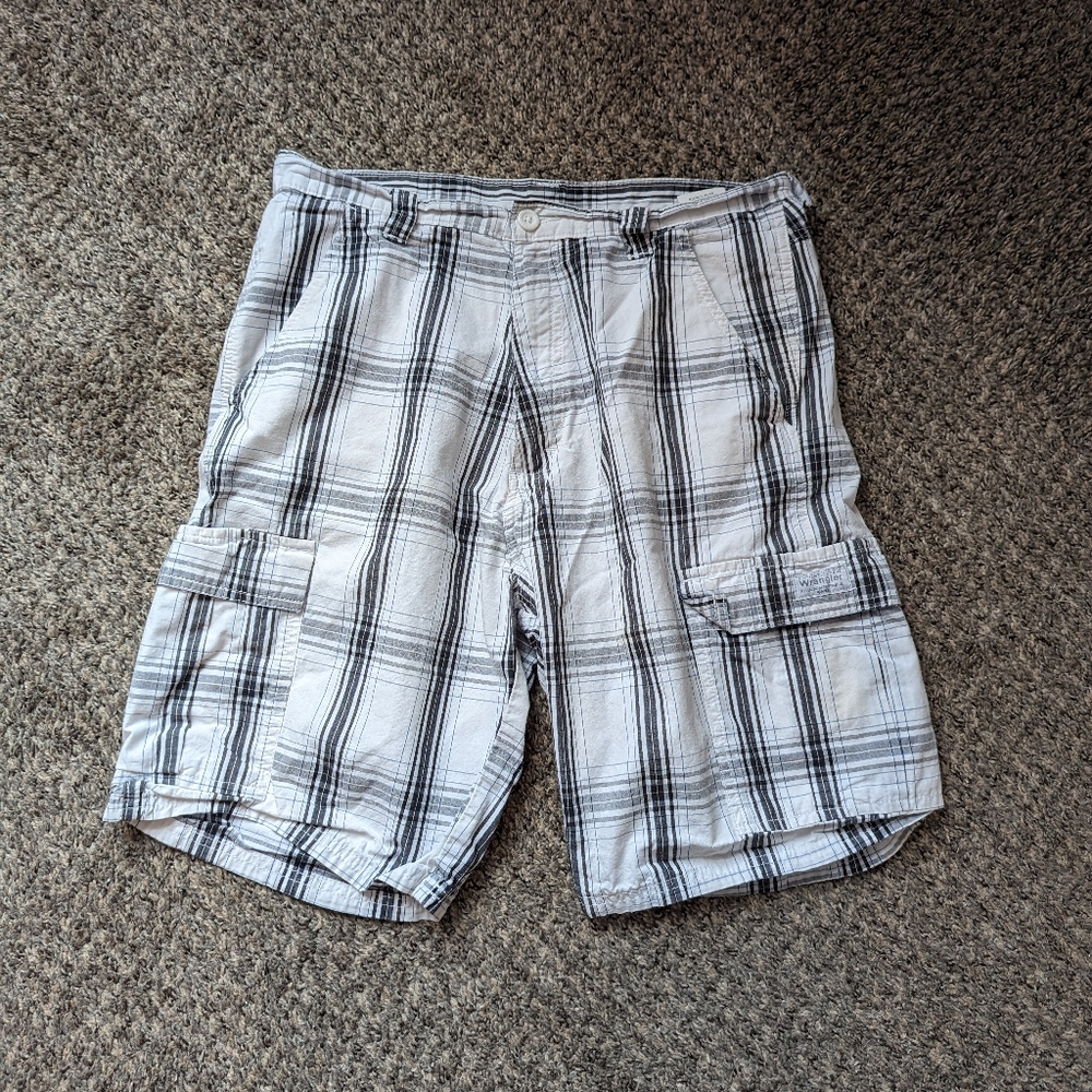 Wrangler plaid shorts